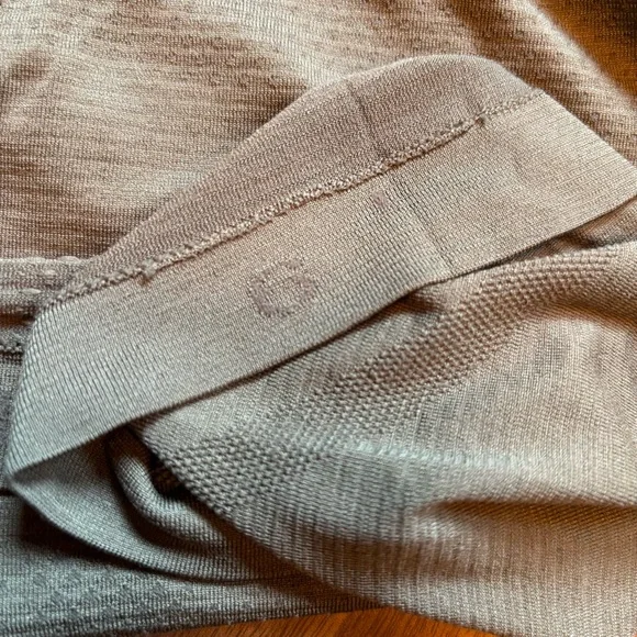 Lululemon Swiftly Tech Short Sleeve Shirt Race Length 2.0 - Picture 3 of 6